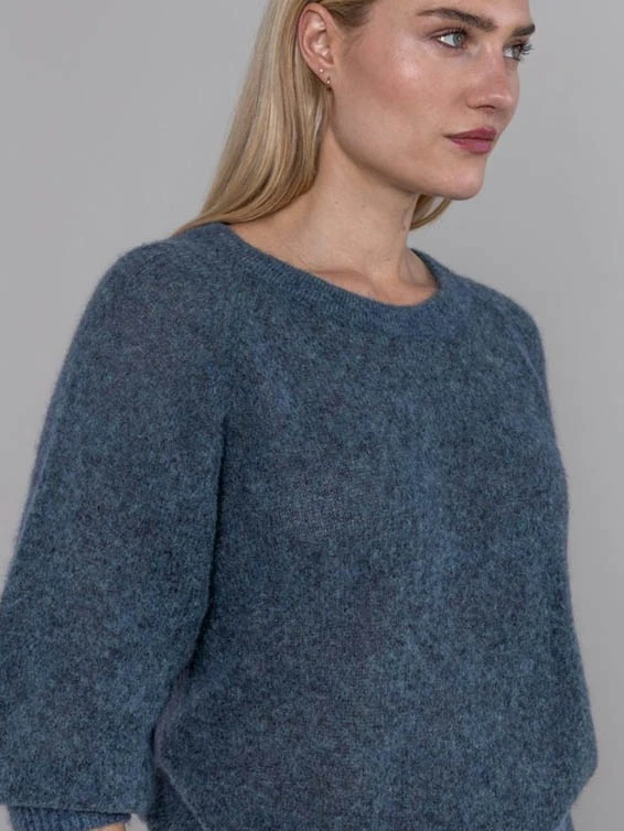 Anotherwoman 532082