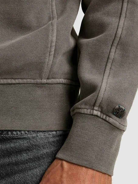 Cast Iron Long sleeve r-neck relaxed fit swe