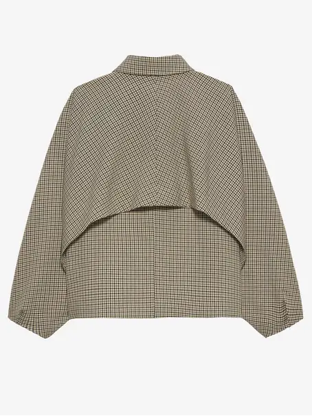 Catwalk Junkie 2504022410