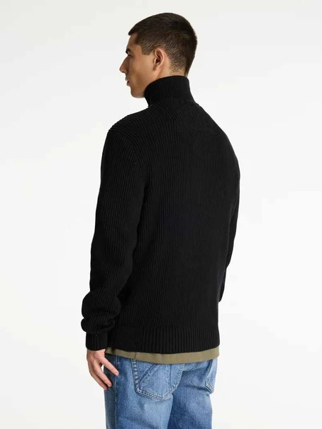 Chasin' OLIVER HALF ZIP