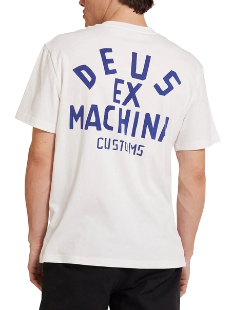Deus PISSIN TEE