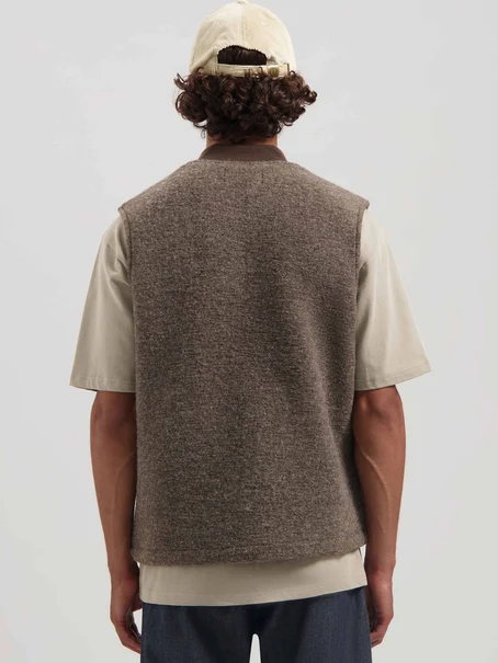 DSTREZZED DS_Nils Gilet