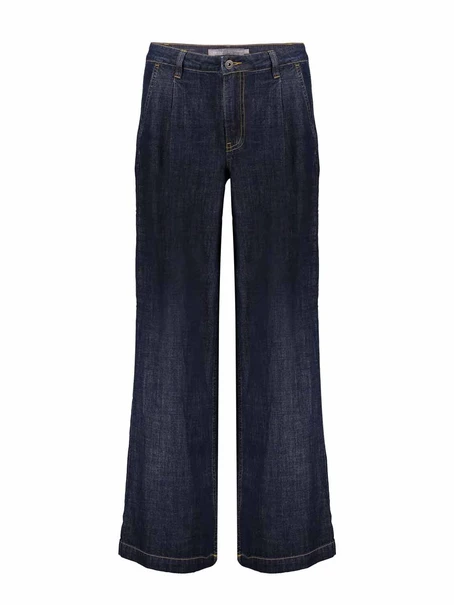 Geisha Jeans pleads