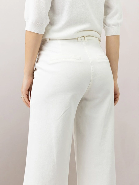 Label dot 2518010