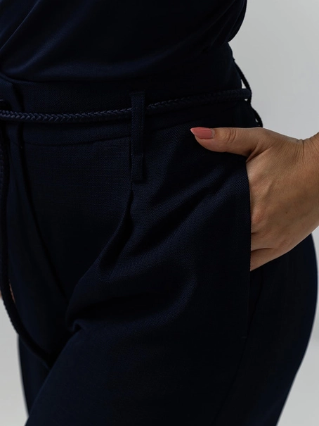 Label dot 2528015