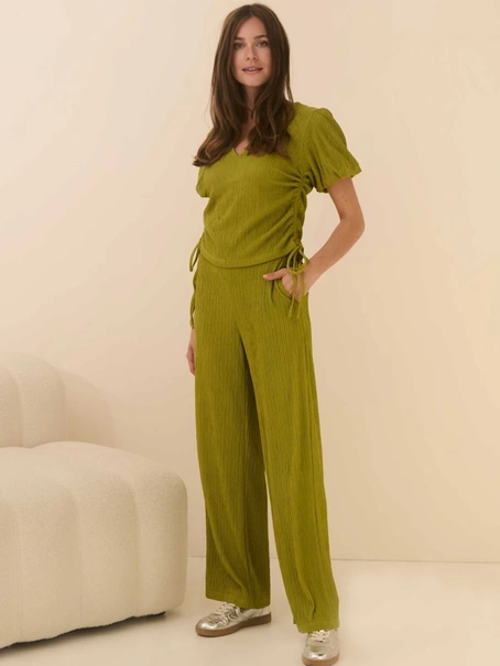 Lofty Manner QC12 - Top Celia