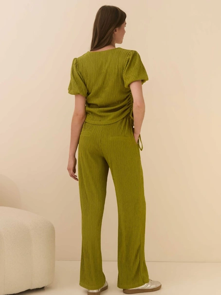 Lofty Manner QC12 - Top Celia