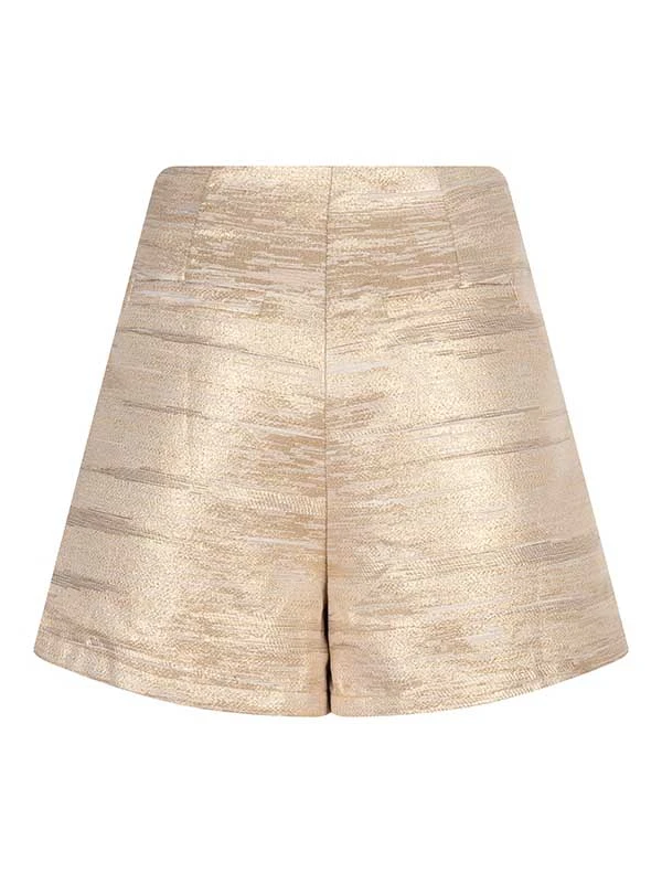 Lofty Manner QG37 - Short Suzi
