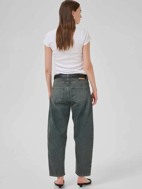 My Essential Wardrobe 10705092