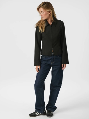 Neo Noir 166897 BERTHA