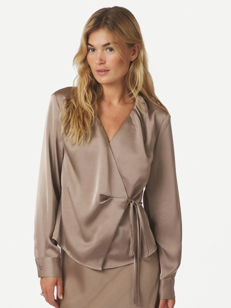 Neo Noir 166961 CAPRINA