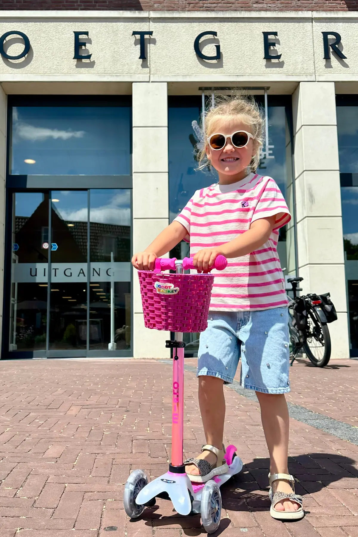 R8 - carrousel - actie 1