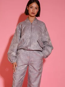 Studio Amaya 252-COLLAB1