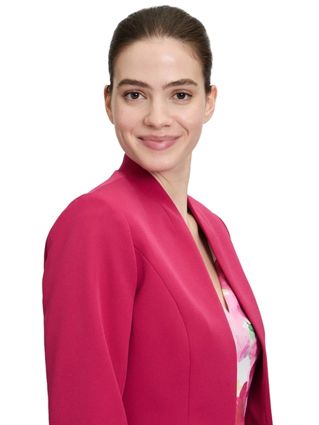 Vera Mont 48894031