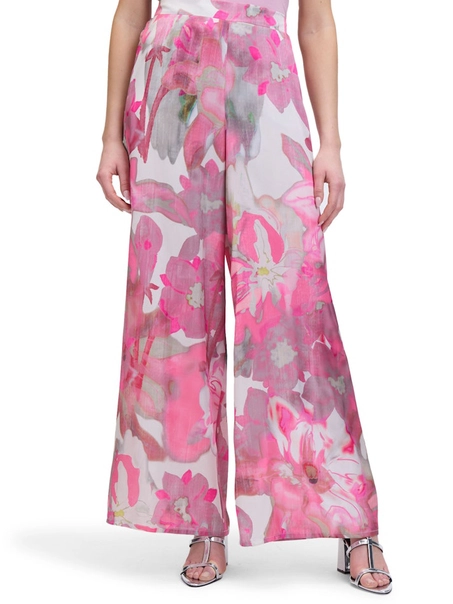 Vera Mont Hose