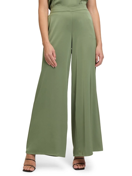 Vera Mont Hose