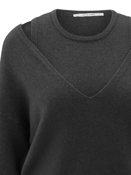 YAYA Deep v-neck sweater with top
